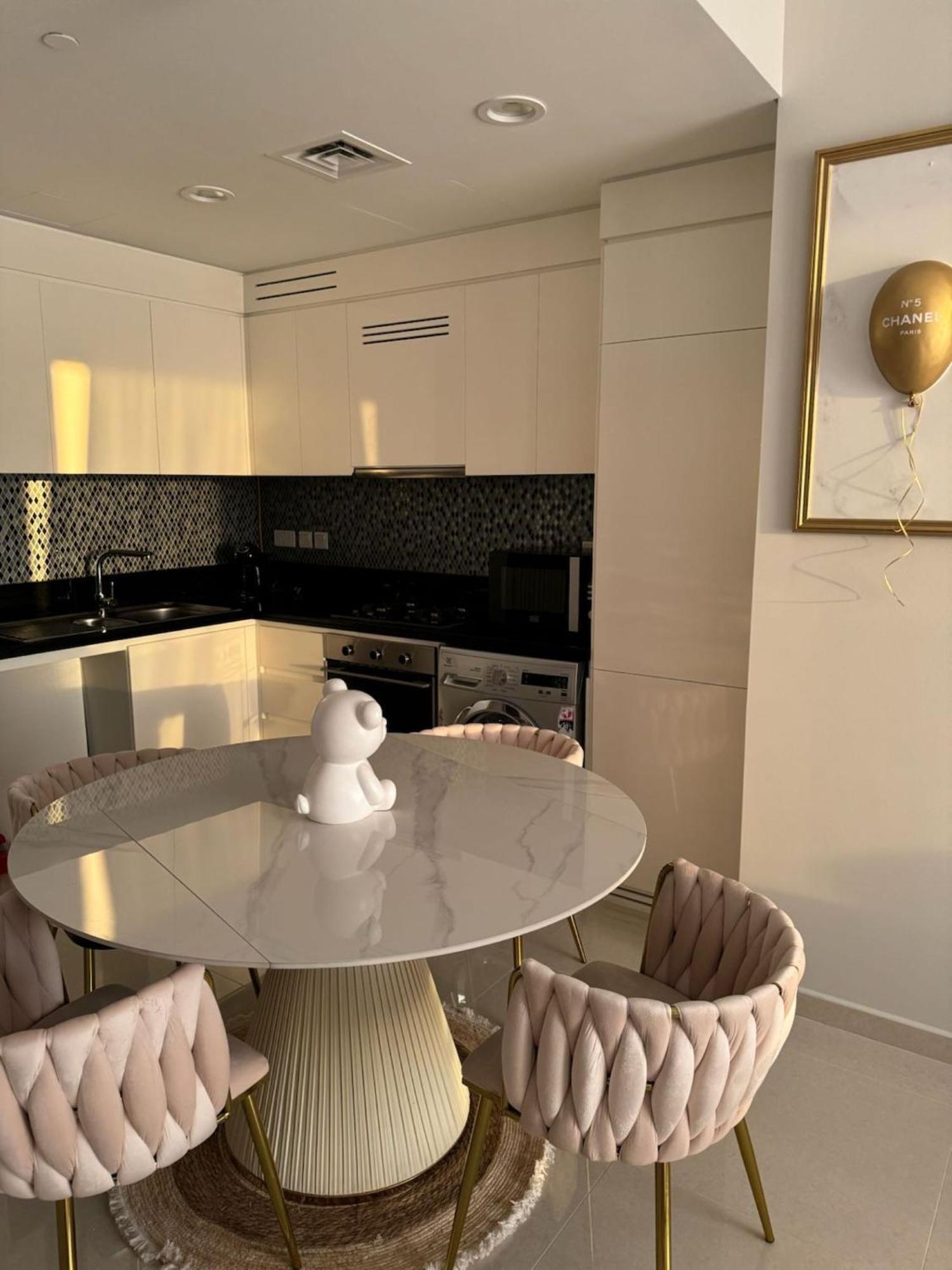 Mh - 2br Aykon Tower C 6003 * Dubai